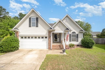 1490 Rocktree Ct, Fayetteville, NC 28306