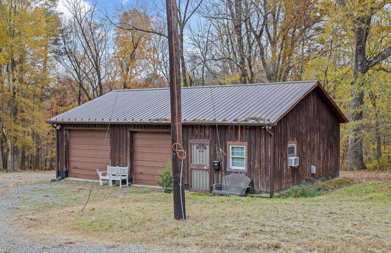 1499 N Sellars Mill Rd, Burlington, NC 27217