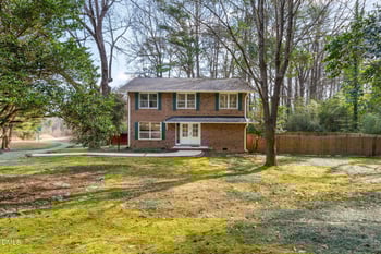 15 Abbey Rd, Chapel Hill, NC 27516