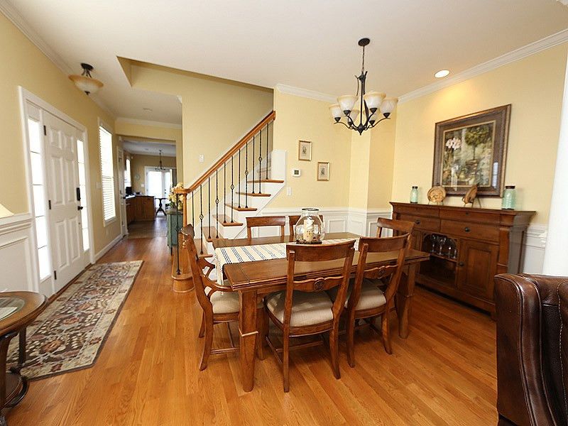 15 Abernathy Dr, Chapel Hill, NC 27517
