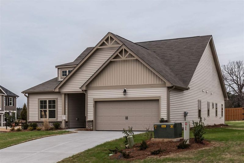 15 Ambergate Dr, Youngsville, NC 27596