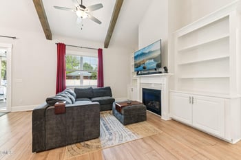 15 Arbor Dr, Youngsville, NC 27596