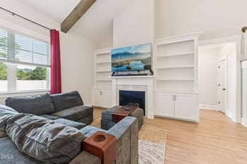 15 Arbor Dr, Youngsville, NC 27596