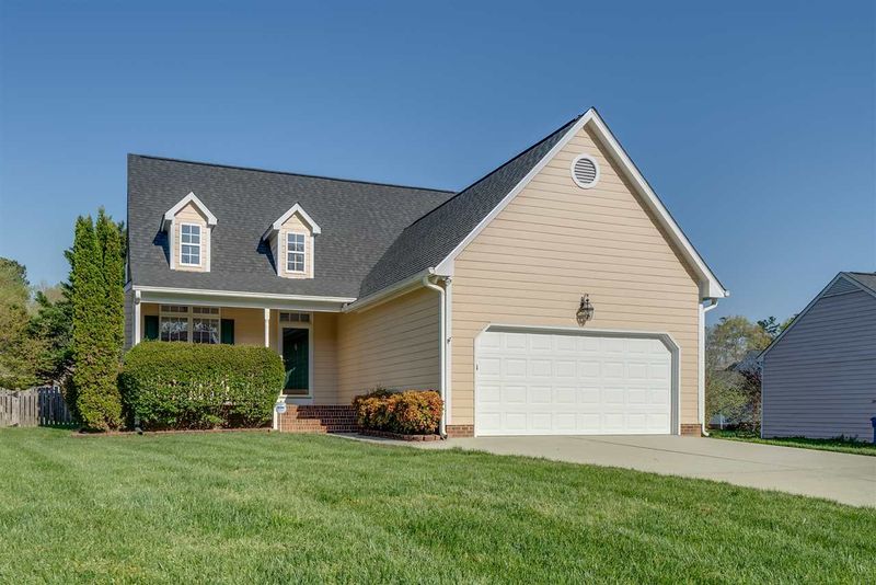 15 Ballard Ct, Durham, NC 27712