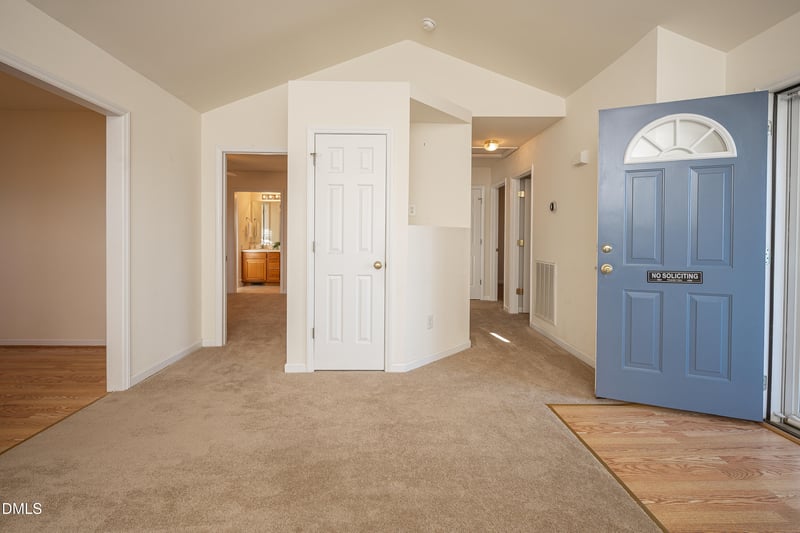 15 Beaver Ridge Dr, Youngsville, NC 27596