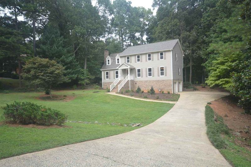 15 Bentgrass Ln, Durham, NC 27705