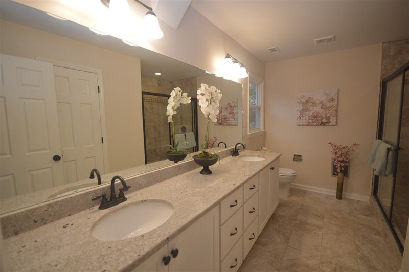 15 Bentgrass Ln, Durham, NC 27705