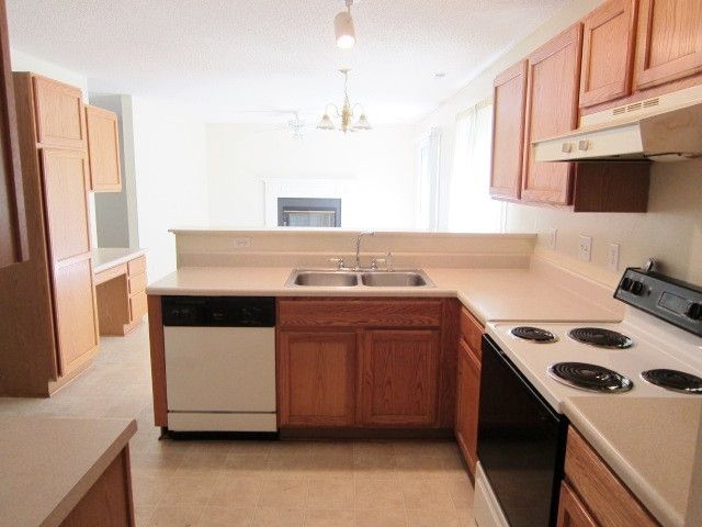 15 S Berry Meadow Ln, Durham, NC 27703