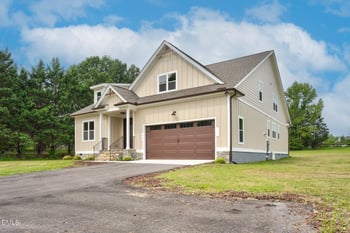 15 Black Feather Ln, Youngsville, NC 27596