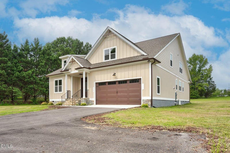 15 Black Feather Ln, Youngsville, NC 27596