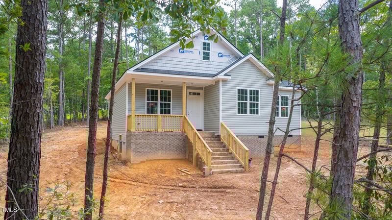 15 Bourbon St, Fuquay Varina, NC 27526