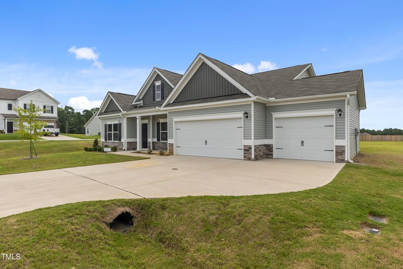 15 Bristow Ct, Four Oaks, NC 27524