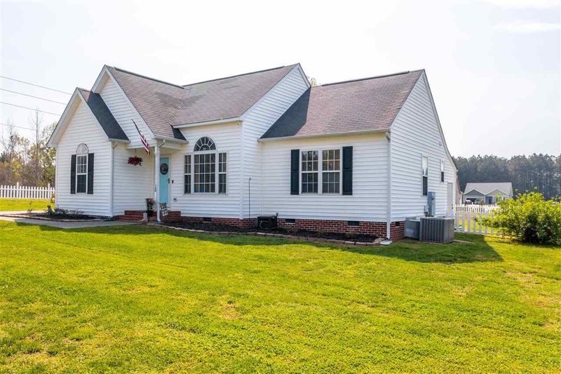 15 Cedarhurst Ln, Franklinton, NC 27525