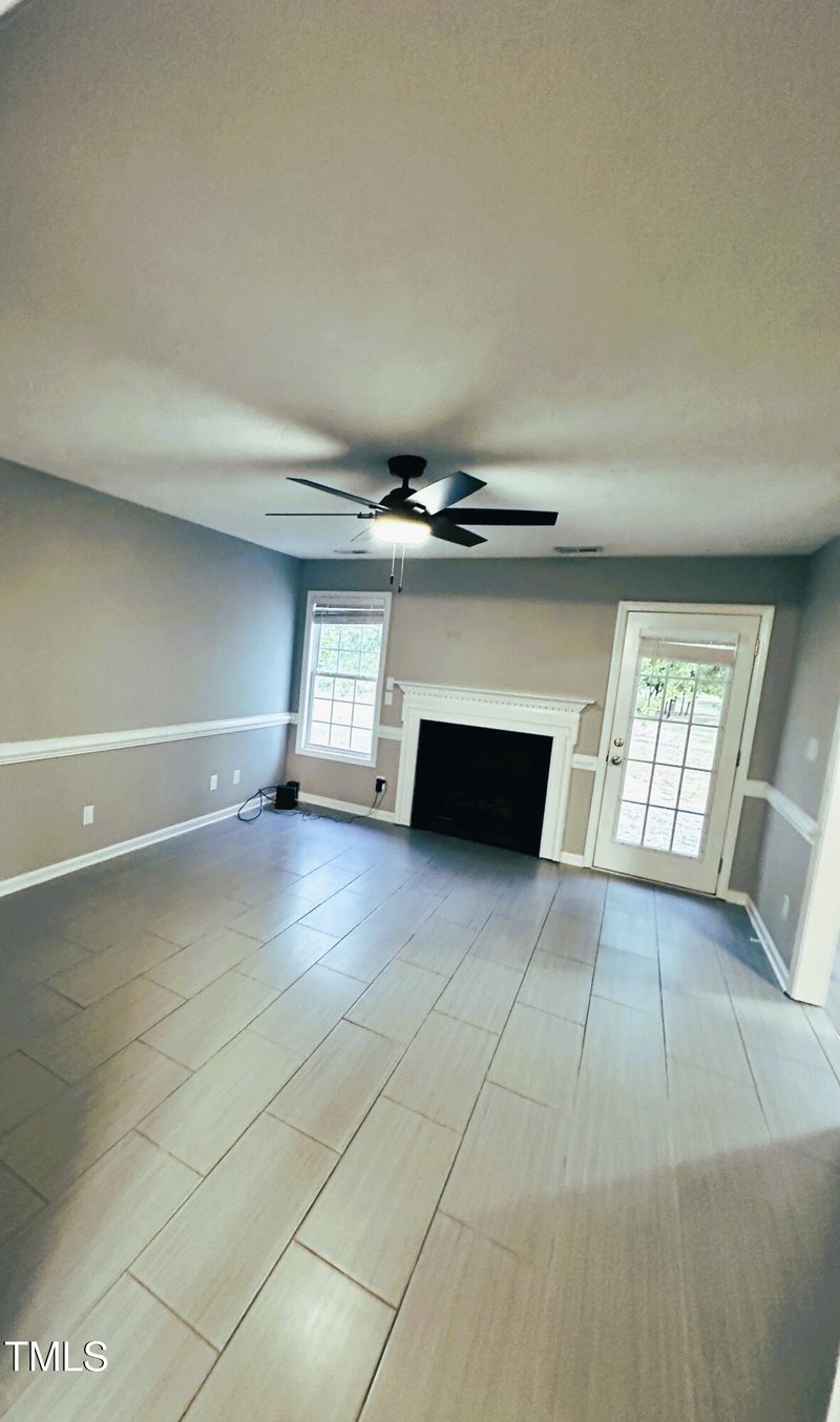 15 Colonial Hills Dr, Lillington, NC 27546