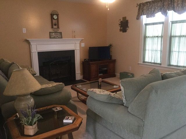 15 Cornerstone Dr, Franklinton, NC 27525