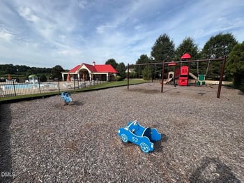 15 Crest Cir, Garner, NC 27529