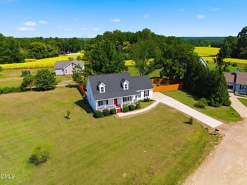 15 Davis Cir Dr, Zebulon, NC 27597