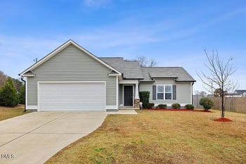 15 Denning Farms Ln, Benson, NC 27504