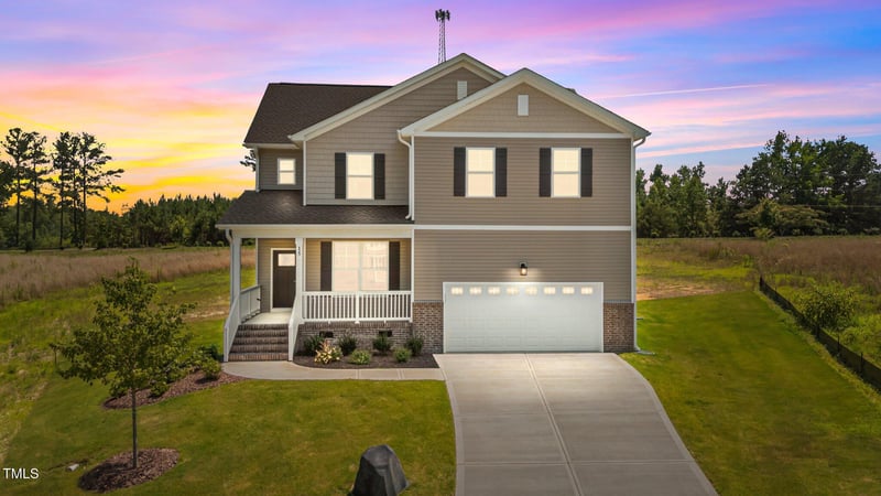 15 Diamond Creek Dr, Zebulon, NC 27597