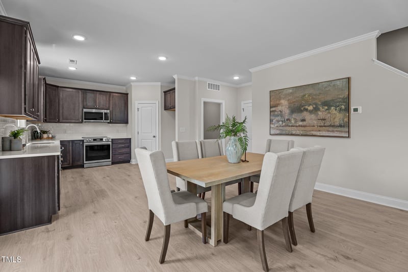 15 Diamond Creek Dr, Zebulon, NC 27597