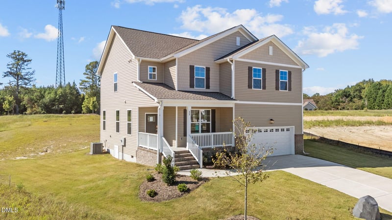 15 Diamond Creek Dr, Zebulon, NC 27597
