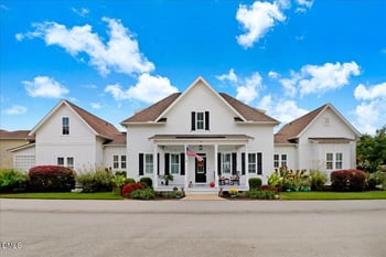 15 Drayton St, Clayton, NC 27527