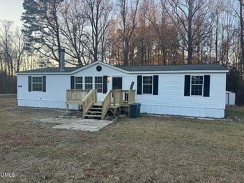 15 Dry Pond Ln, Zebulon, NC 27597