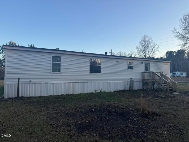 15 Dry Pond Ln, Zebulon, NC 27597