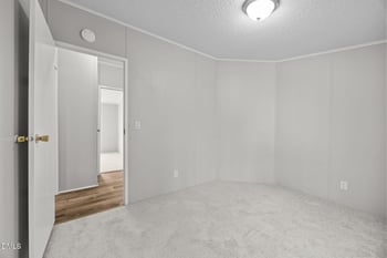 15 Dry Pond Ln, Zebulon, NC 27597