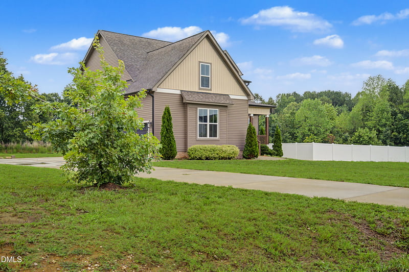 15 Eagle Chase Dr, Youngsville, NC 27596