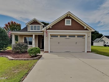 15 Fairfax Dr, Sanford, NC 27332