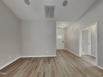 15 Fairfax Dr, Sanford, NC 27332