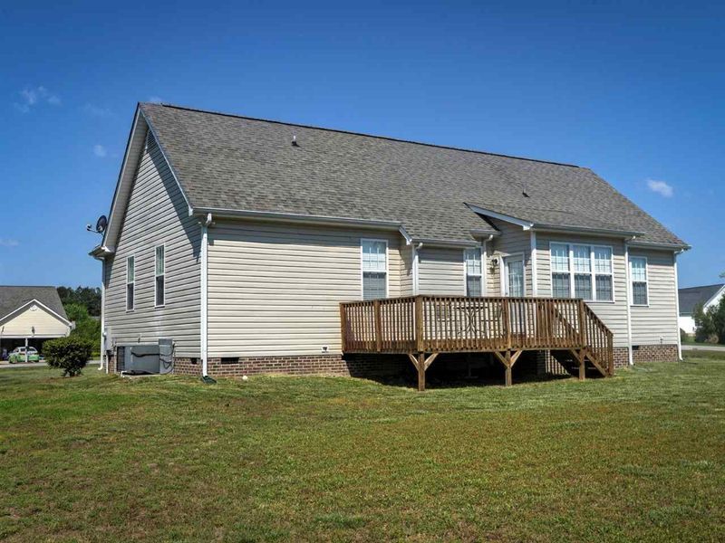 15 Falling Leaf Dr, Youngsville, NC 27596