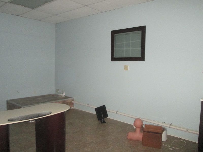 15 W Front St, Lillington, NC 27546