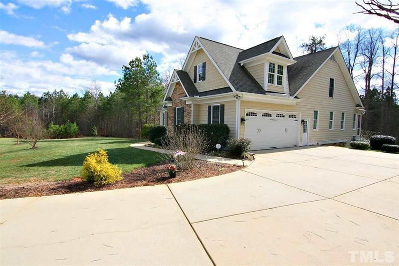15 Granite Dr, Franklinton, NC 27525