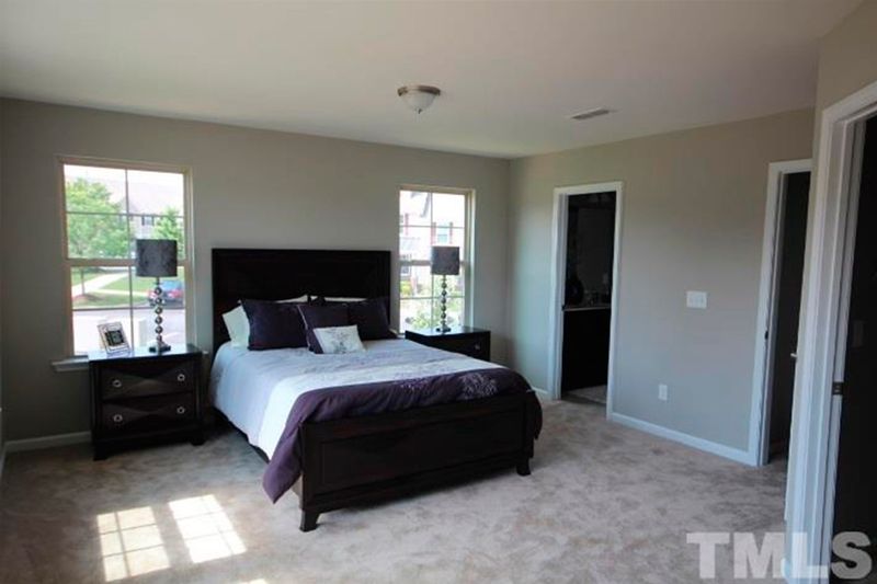 15 E Grove Point Dr E #50, Clayton, NC 27527