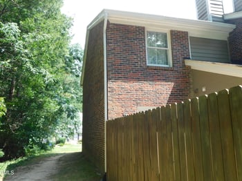 15 Hartford Ct, Durham, NC 27707