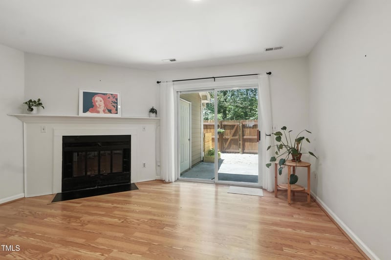 15 Hartford Ct, Durham, NC 27707
