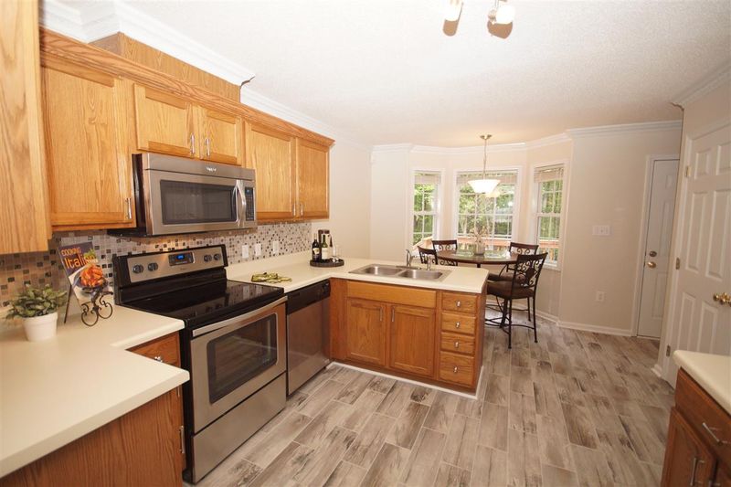 15 Jenee Ln, Durham, NC 27703