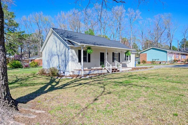 15 Lester St, Angier, NC 27501