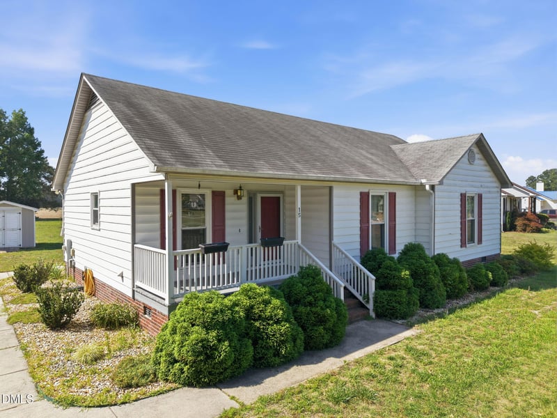 15 Loop Rd, Archer Lodge, NC 27527
