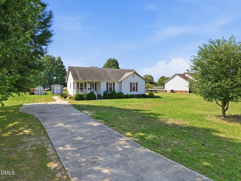 15 Loop Rd, Archer Lodge, NC 27527