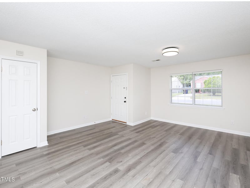 15 Lucas Dr, Durham, NC 27713