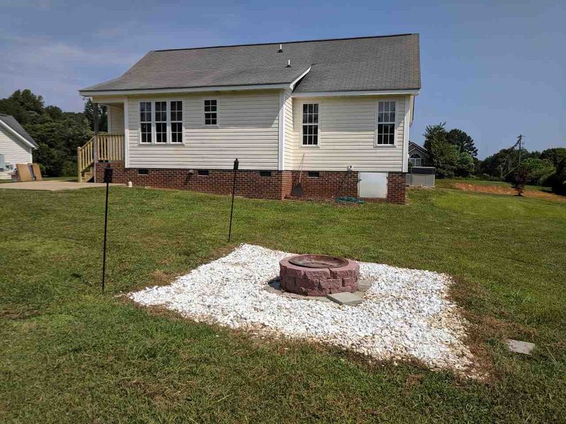 15 Millstone Dr, Franklinton, NC 27525