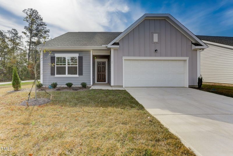 15 Molly Mac Ln, Angier, NC 27501