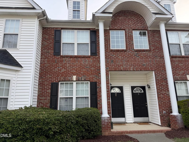 15 Moorefield Ct, Durham, NC 27705