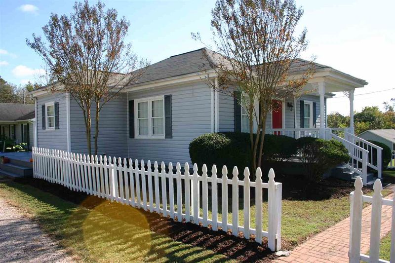 15 Pine St, Knightdale, NC 27545