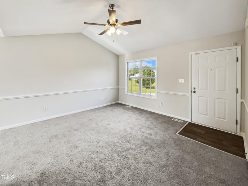 15 Railwood Ct, Fuquay Varina, NC 27526