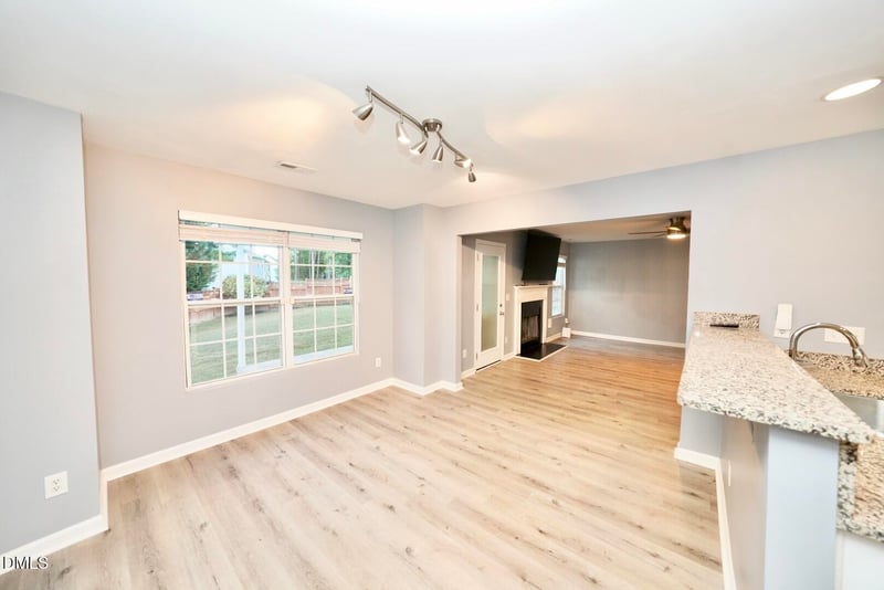 15 Red Sunset Ln, Durham, NC 27703