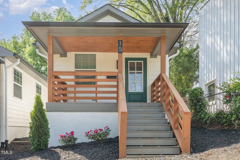 15 Saint Augustine Ave, Raleigh, NC 27610